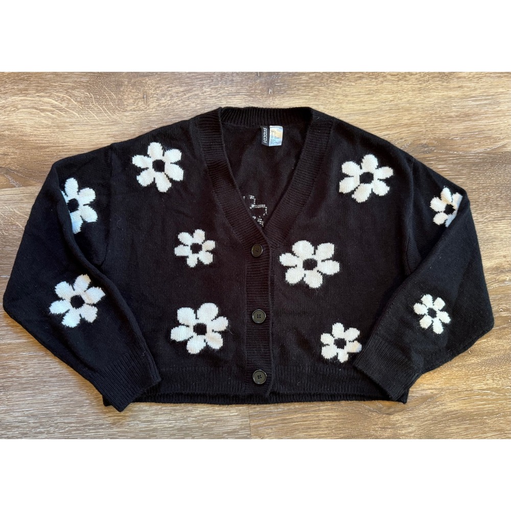 H&M Divided Womens Small Black White Daisy Floral Cropped Cardigan Sweater